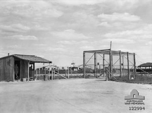 14C_birdcageentrance